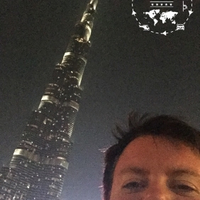 Ein Selfie mit dem höchsten Gebäude der Welt.